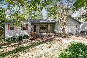 208 Wildwood Dr Stockbridge, GA 30281